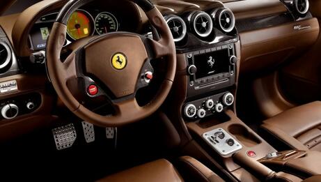 Jönnek az iOS-Ferrarik, Volvók és Mercedesek